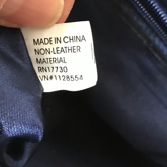 Blue beaded bag with gold tone kiss lock closure - Picture 14 of 15